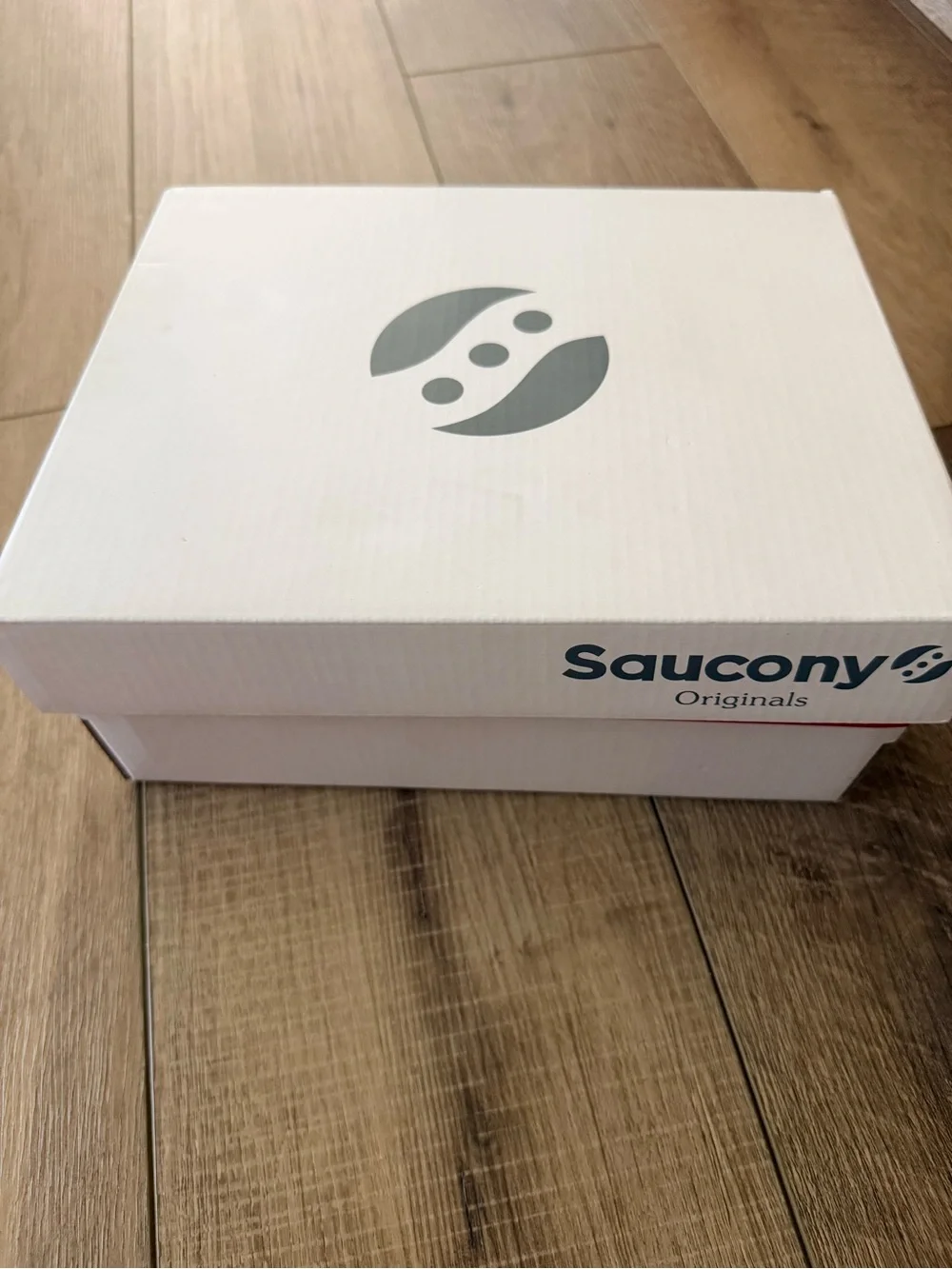 Saucony Kids Sneakers in Black, Light Blue and White （worn once)
